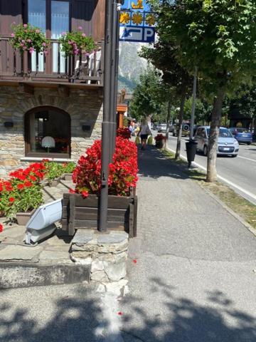 Triolet Hotel